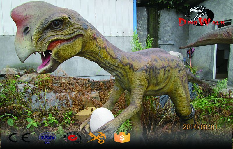 Animatronic Dinosaur simulation Oviraptor model