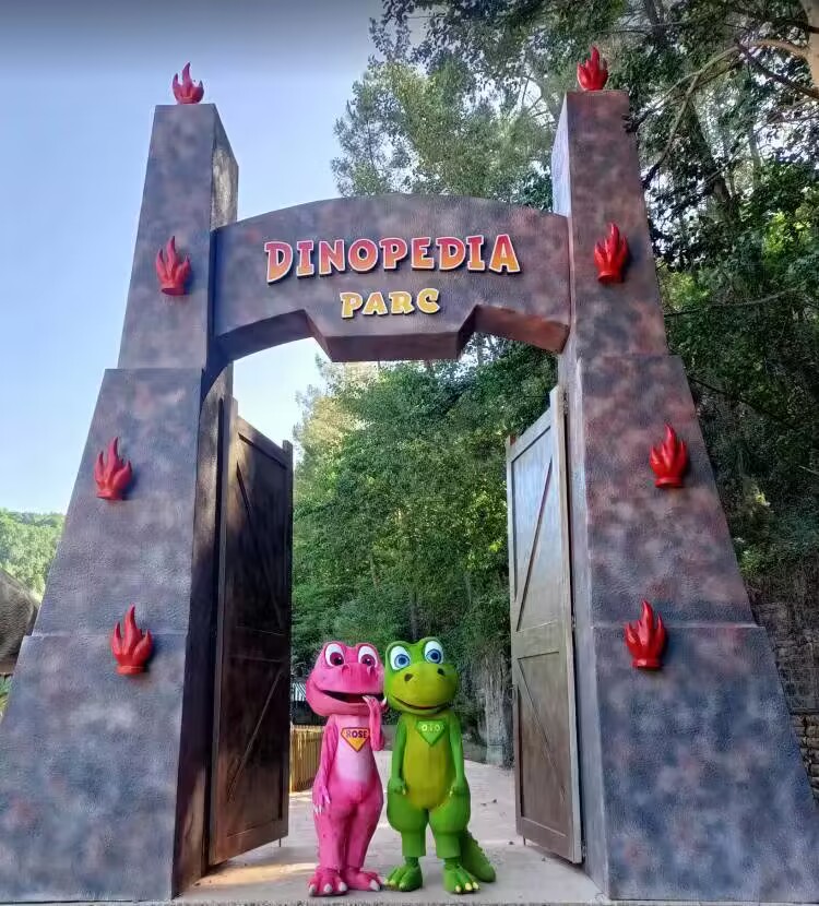 jurassic park fiberglass entrance gate