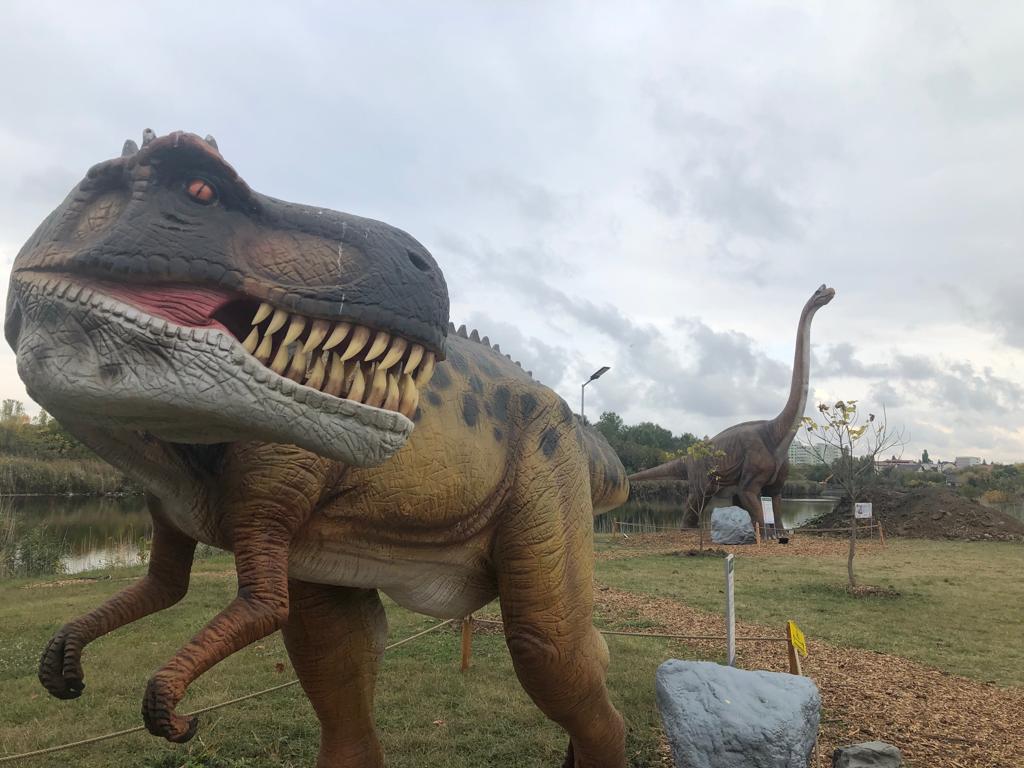 8m long animatronic Herrerasaurus dinosaur