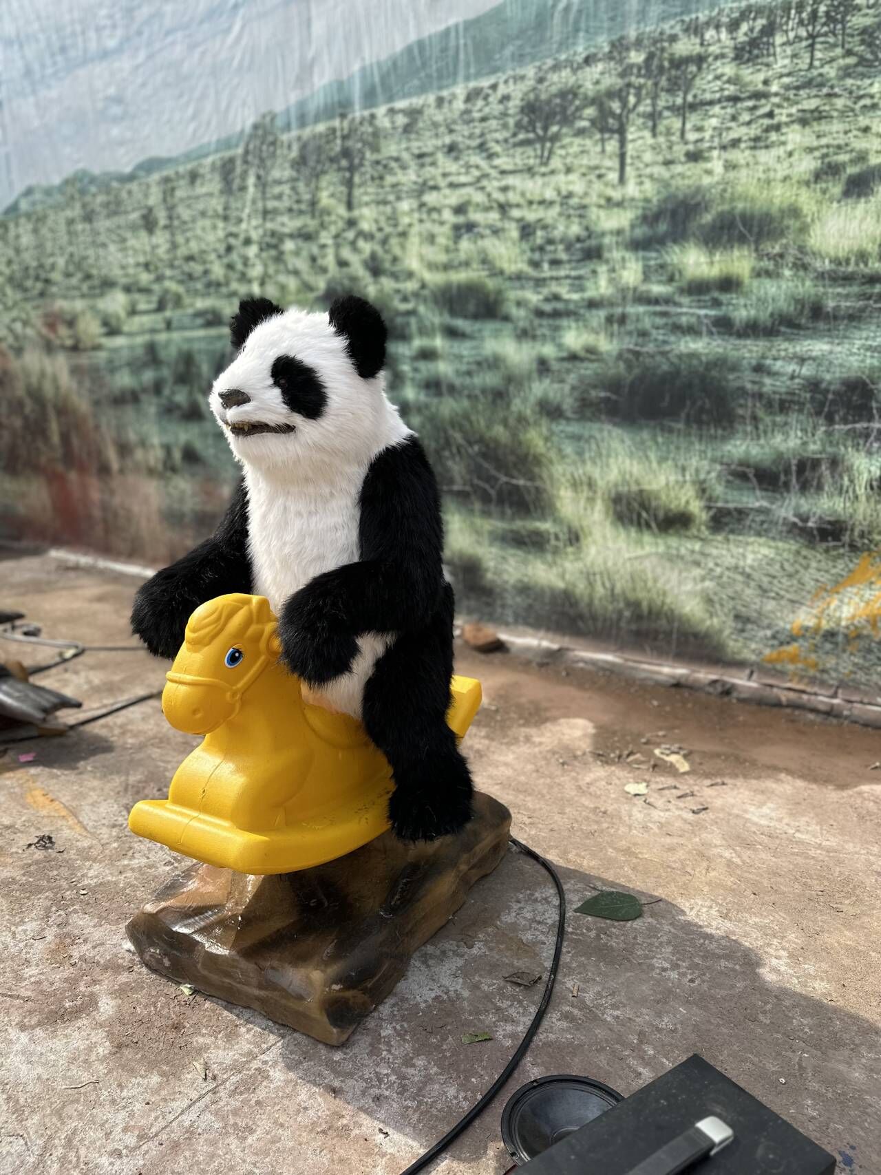 Life size real animatronic panda animal model for exhibition