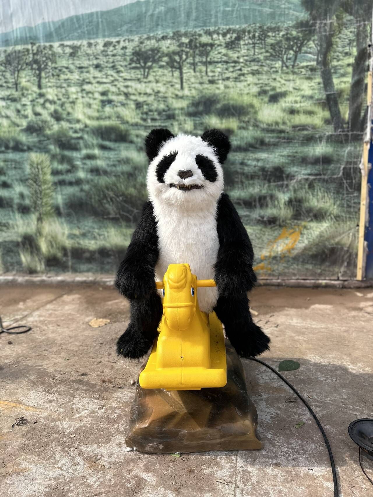 Life size real animatronic panda animal model for exhibition