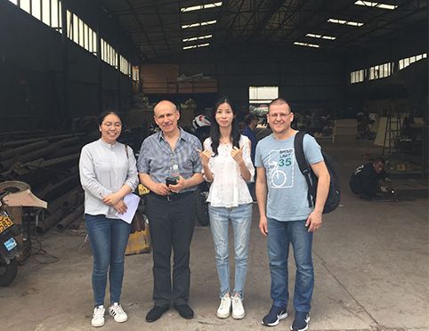 Foreign Photo Foreign Photo