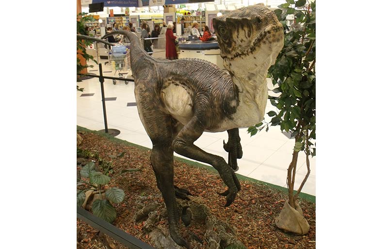 high quality realistic fiberglass dinosaur statue