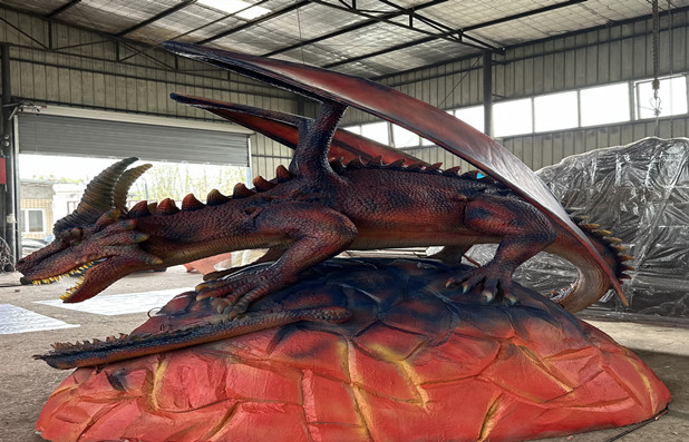 2.Animatronic fire dragon model