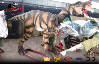Silicone vs Rubber for Animatronic Dinosaur Skin Durability